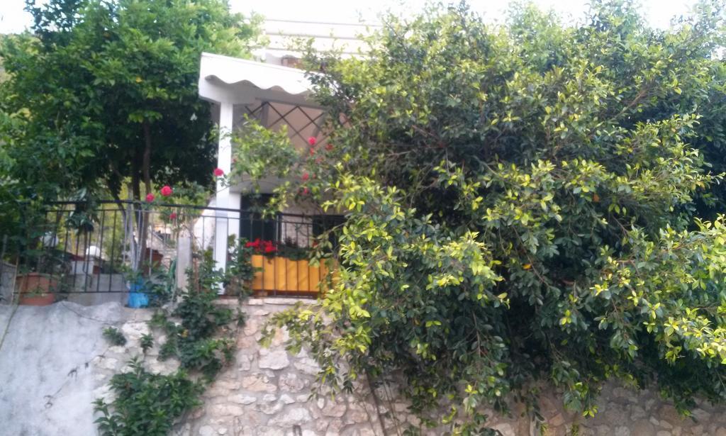 Porto Poros Lägenhet Mikros Gialos Exteriör bild