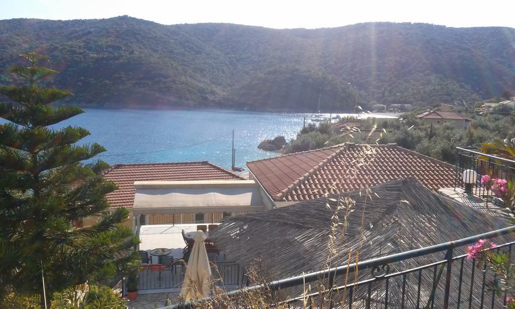 Porto Poros Lägenhet Mikros Gialos Exteriör bild